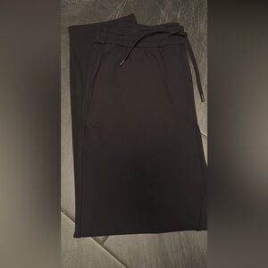 Lululemon pant LIKE NEW-great for work